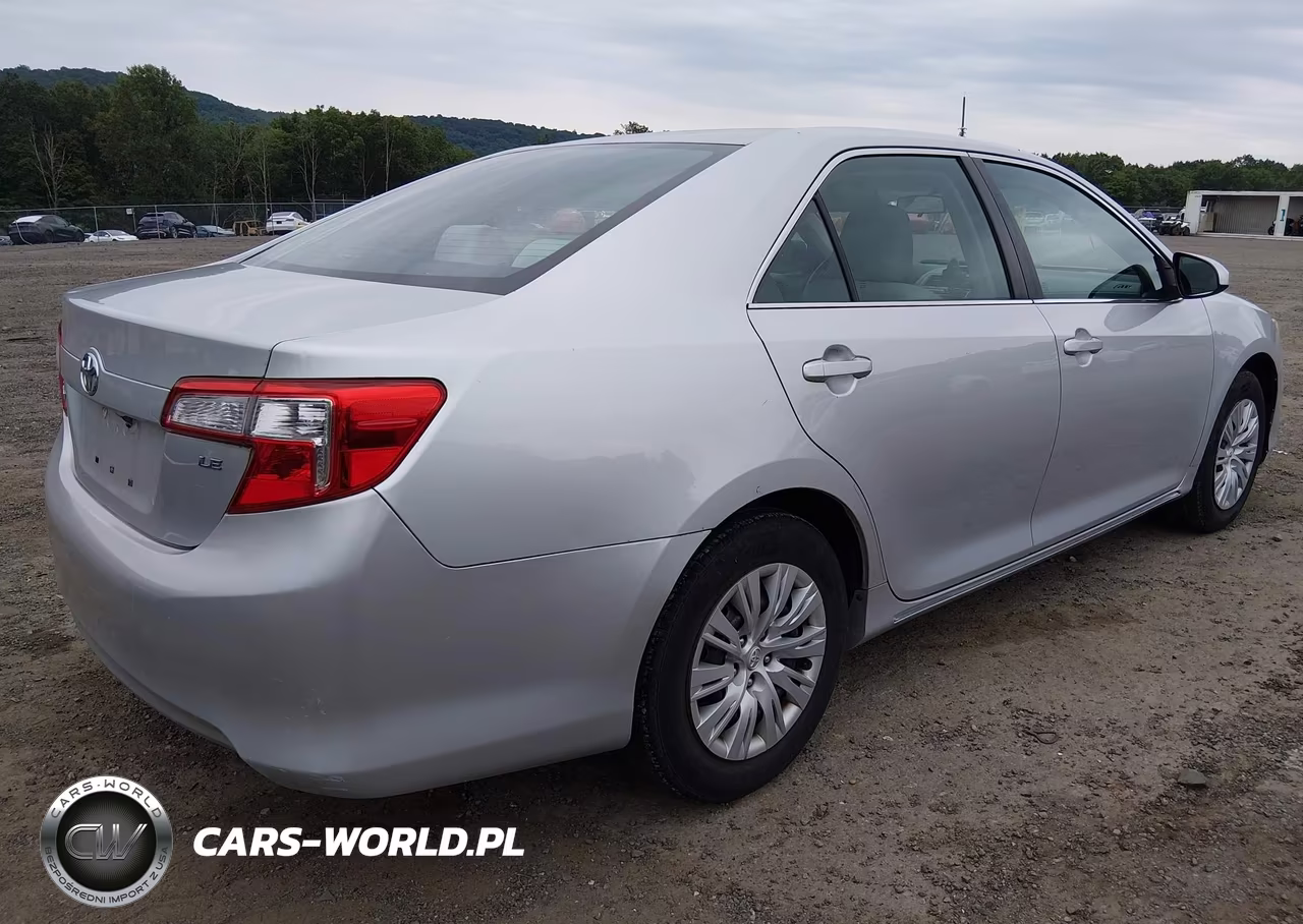 2012 Toyota Camry Le VIN:4T4BF1FK8CR218983 - 4