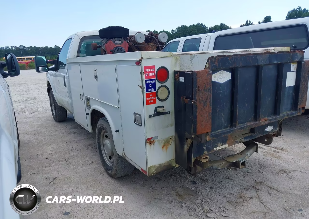 2012 Ford F-250 Xl VIN:1FDBF2B68CEA29835 - 3