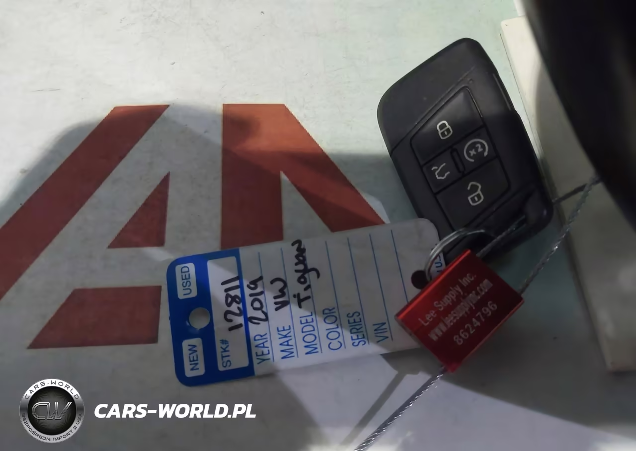 2019 Volkswagen Tiguan 2.0T Se-2.0T Sel-2.0T Sel R-Line-2.0T Sel R-Line Black VIN:3VV3B7AX1KM143777 - 11