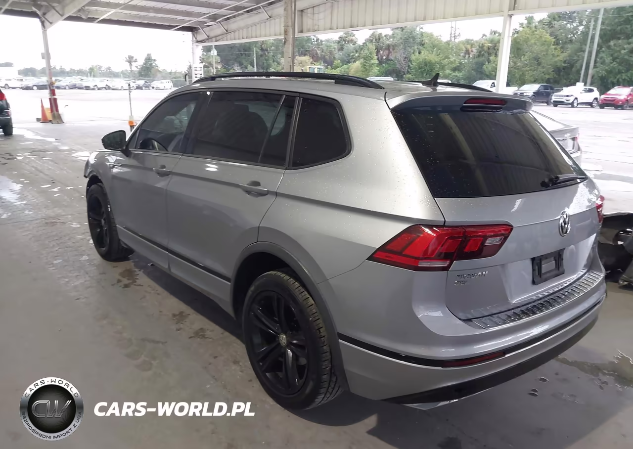 2019 Volkswagen Tiguan 2.0T Se-2.0T Sel-2.0T Sel R-Line-2.0T Sel R-Line Black VIN:3VV3B7AX1KM143777 - 3