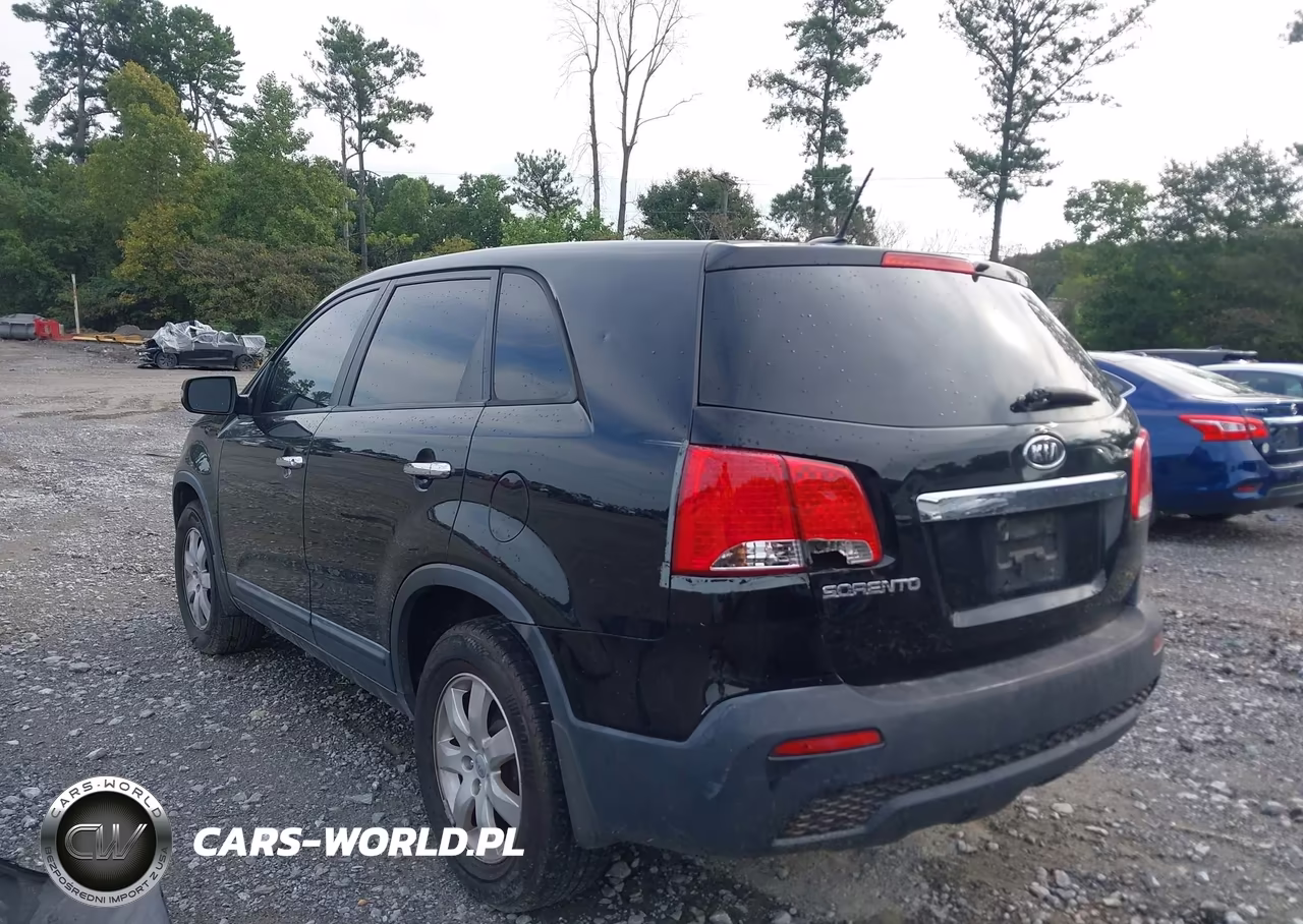2013 Kia Sorento Lx VIN:5XYKT3A19DG322791 - 3