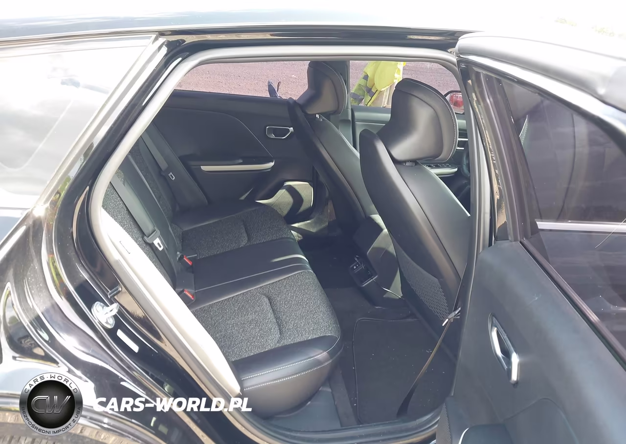 2025 Kia K4 Gt-Line VIN:3KPFW4DE7SE140546 - 8