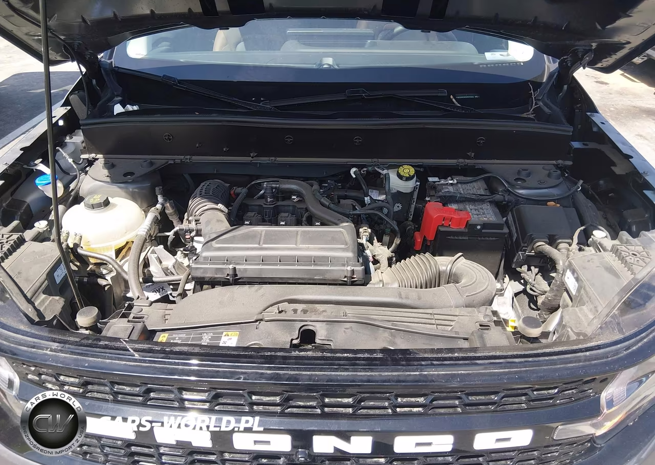 2025 Ford Bronco Sport Outer Banks VIN:3FMCR9CN3SRE25984 - 10