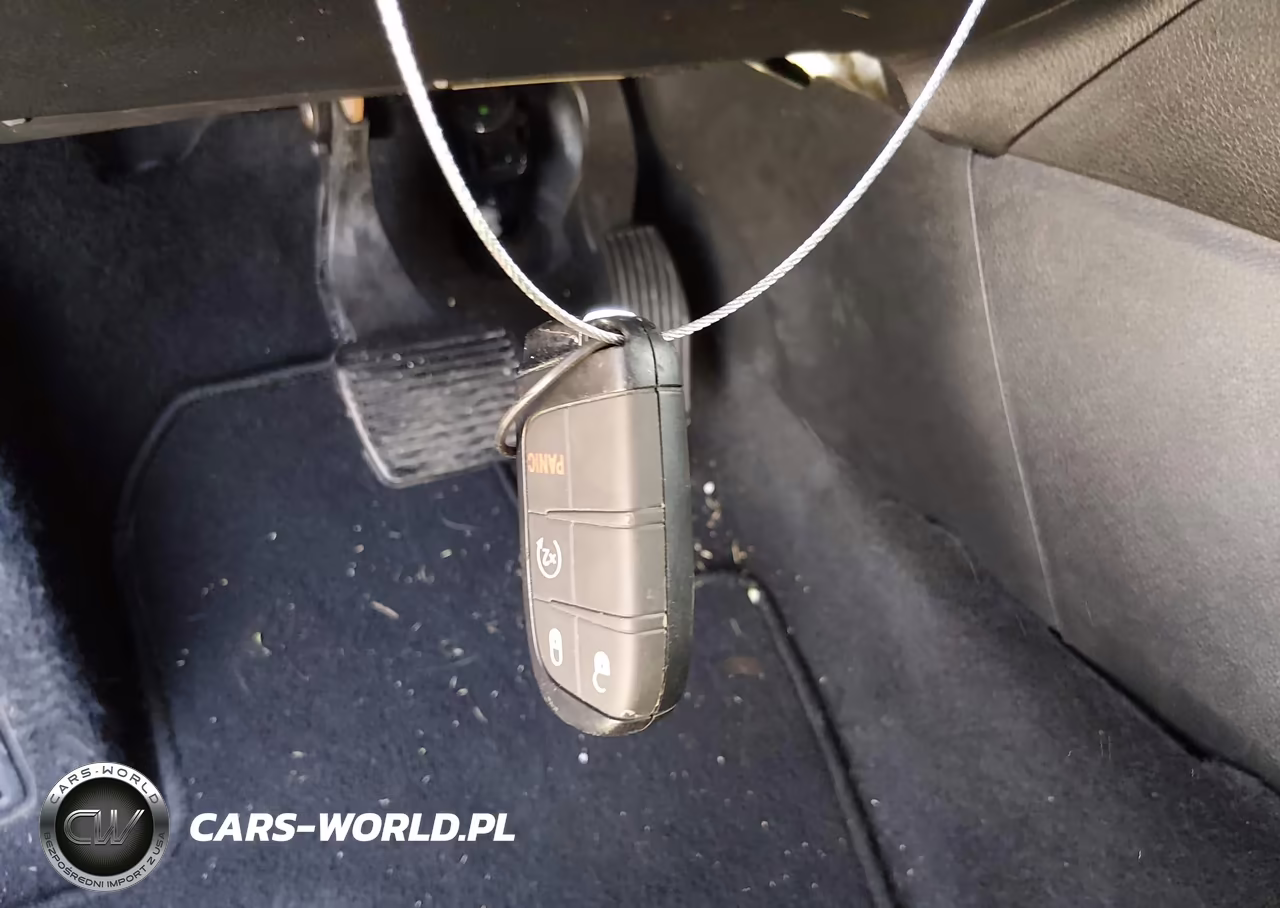 2025 Jeep Compass Latitude 4X4 VIN:3C4NJDBN5ST617662 - 11