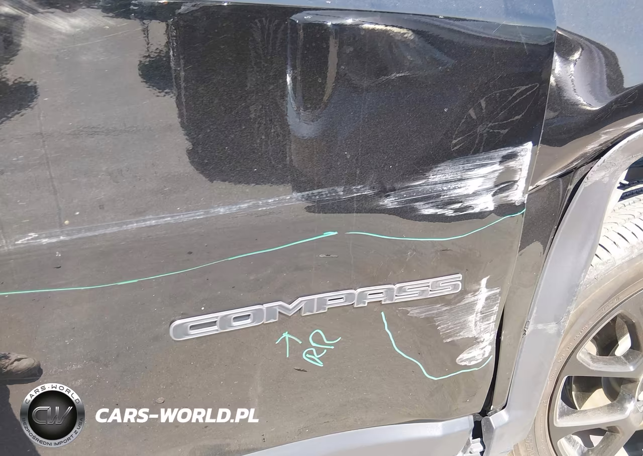 2025 Jeep Compass Latitude 4X4 VIN:3C4NJDBN5ST617662 - 17