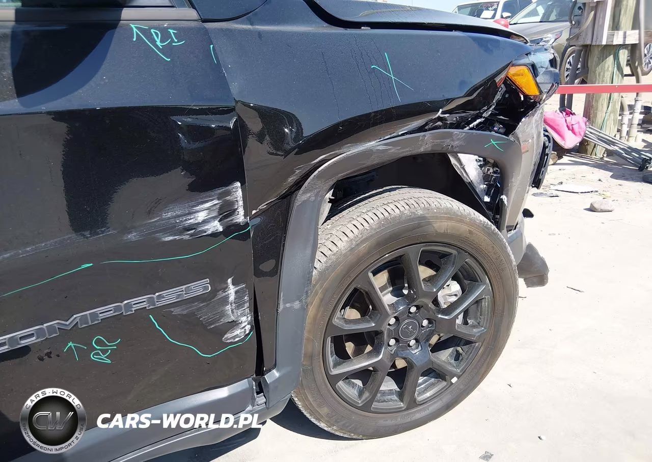 2025 Jeep Compass Latitude 4X4 VIN:3C4NJDBN5ST617662 - 20