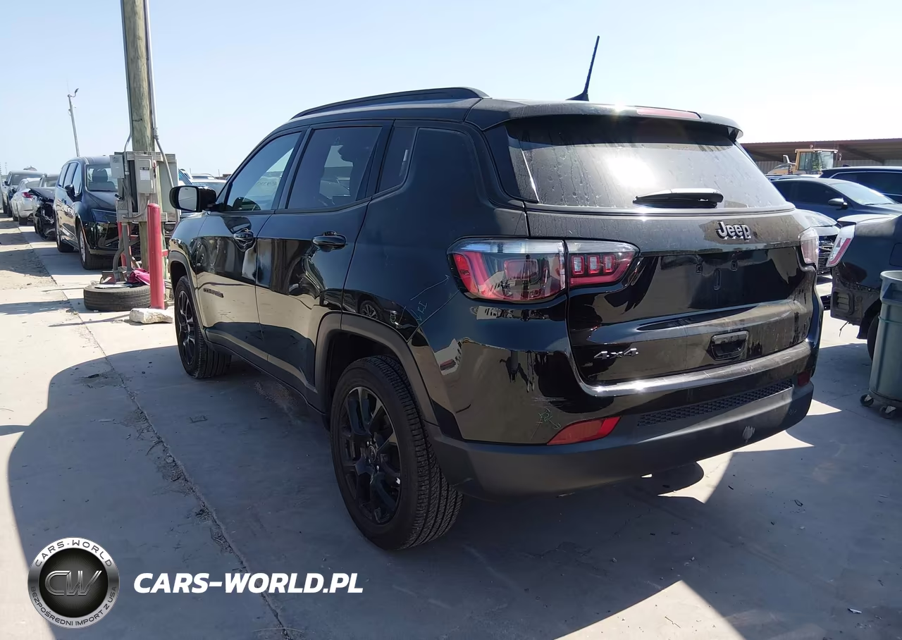 2025 Jeep Compass Latitude 4X4 VIN:3C4NJDBN5ST617662 - 3