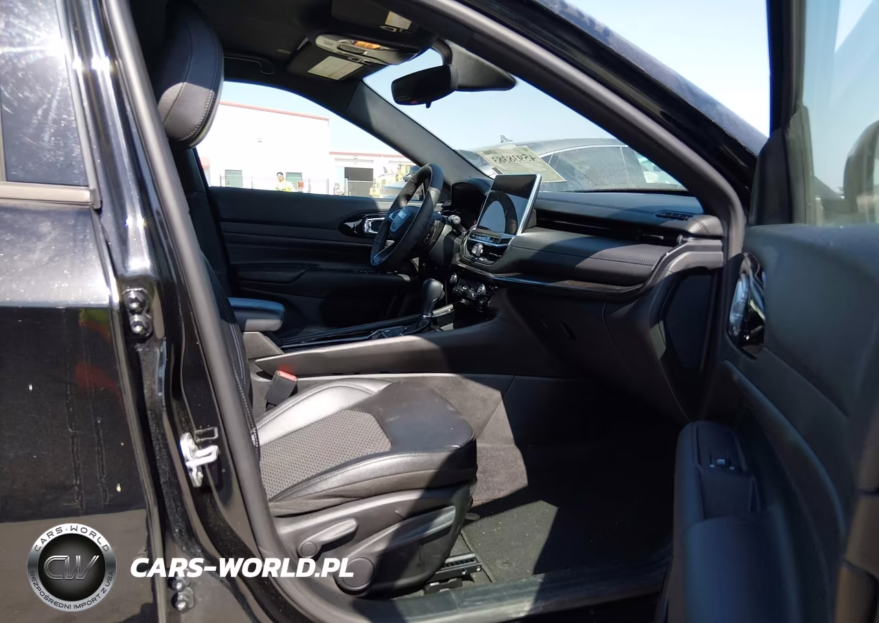 2025 Jeep Compass Latitude 4X4 VIN:3C4NJDBN5ST617662 - 5