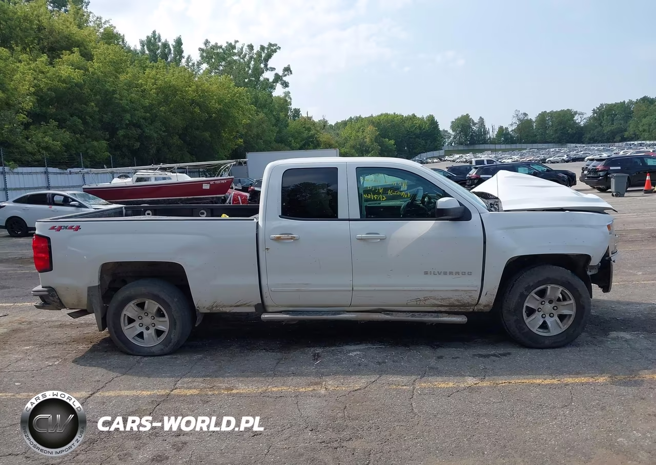2018 Chevrolet Silverado 1500 1Lt VIN:1GCVKREC5JZ218231 - 13