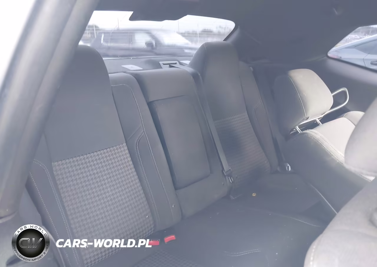 2019 Dodge Challenger Sxt VIN:2C3CDZAG6KH561761 - 8