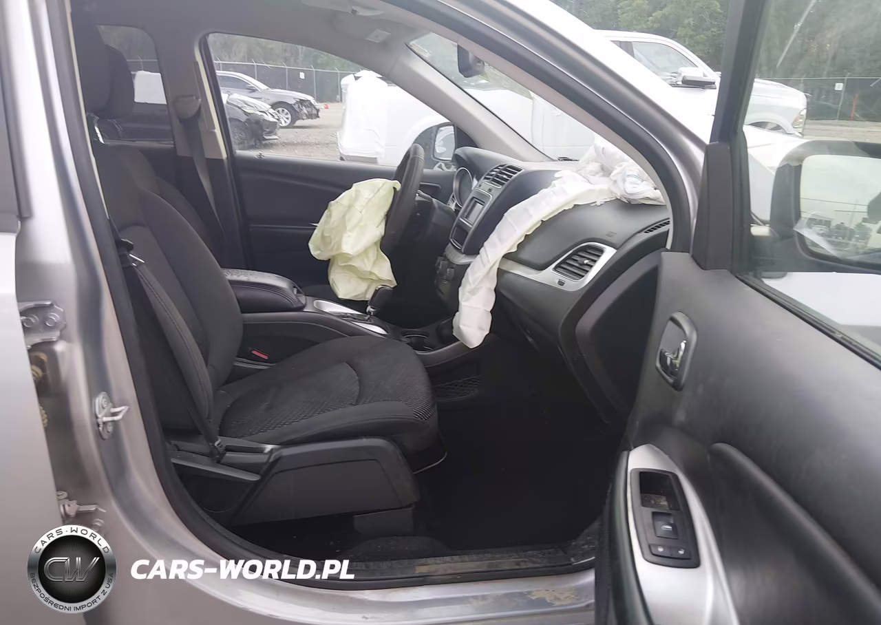 2018 Dodge Journey Se VIN:3C4PDCAB5JT447108 - 5
