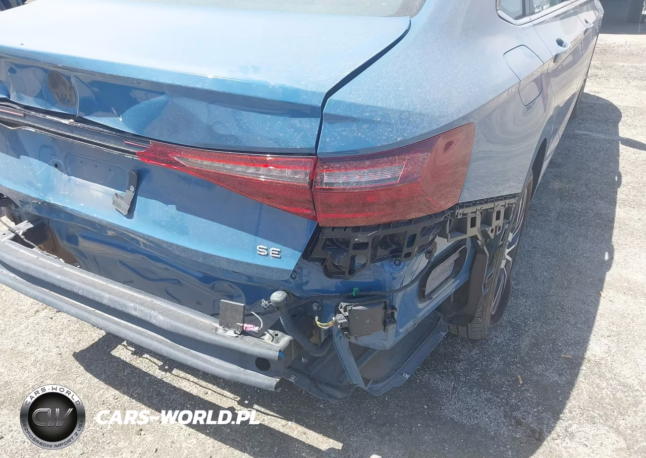 2025 Volkswagen Jetta 1.5T Se VIN:3VW7X7BU6SM076113 - 17
