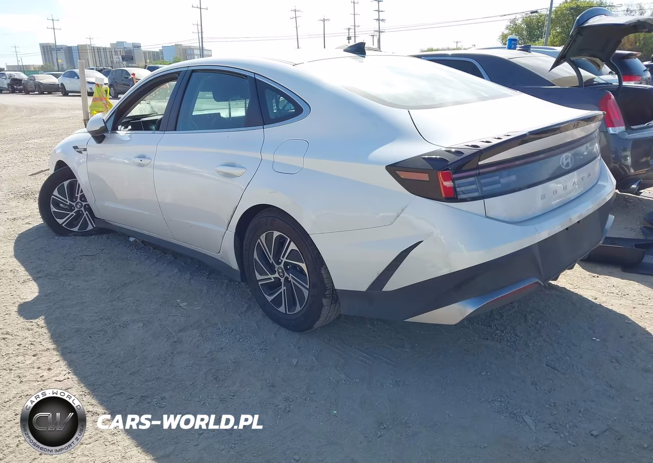 2026 Hyundai Sonata Hybrid Blue VIN:KMHL24JJ9TA148034 - 3