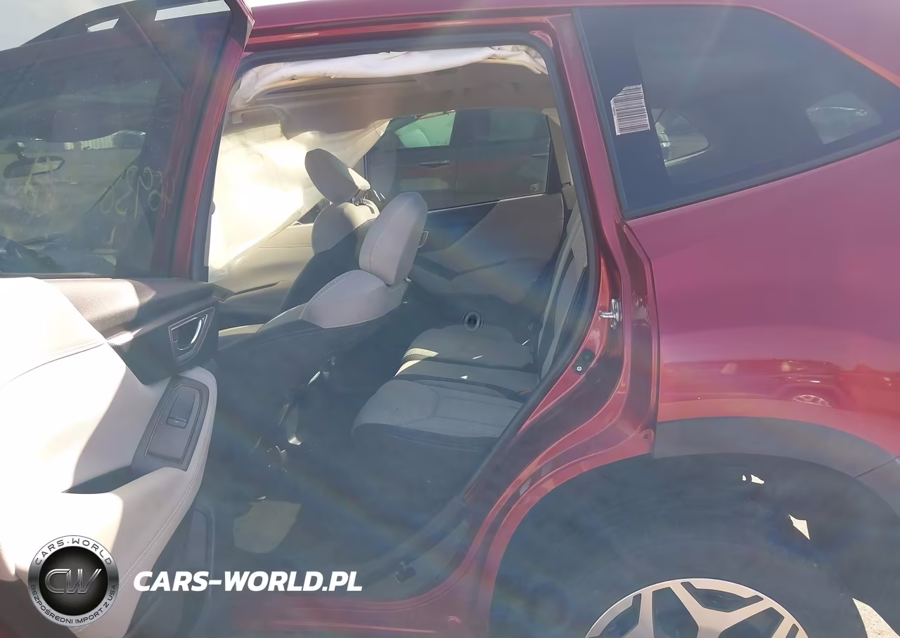 2022 Subaru Forester Premium VIN:JF2SKAEC3NH411608 - 8