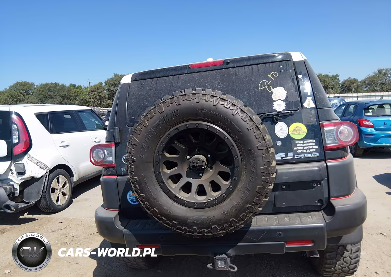 2014 Toyota Fj Cruiser VIN:JTEBU4BF9EK180544 - 17