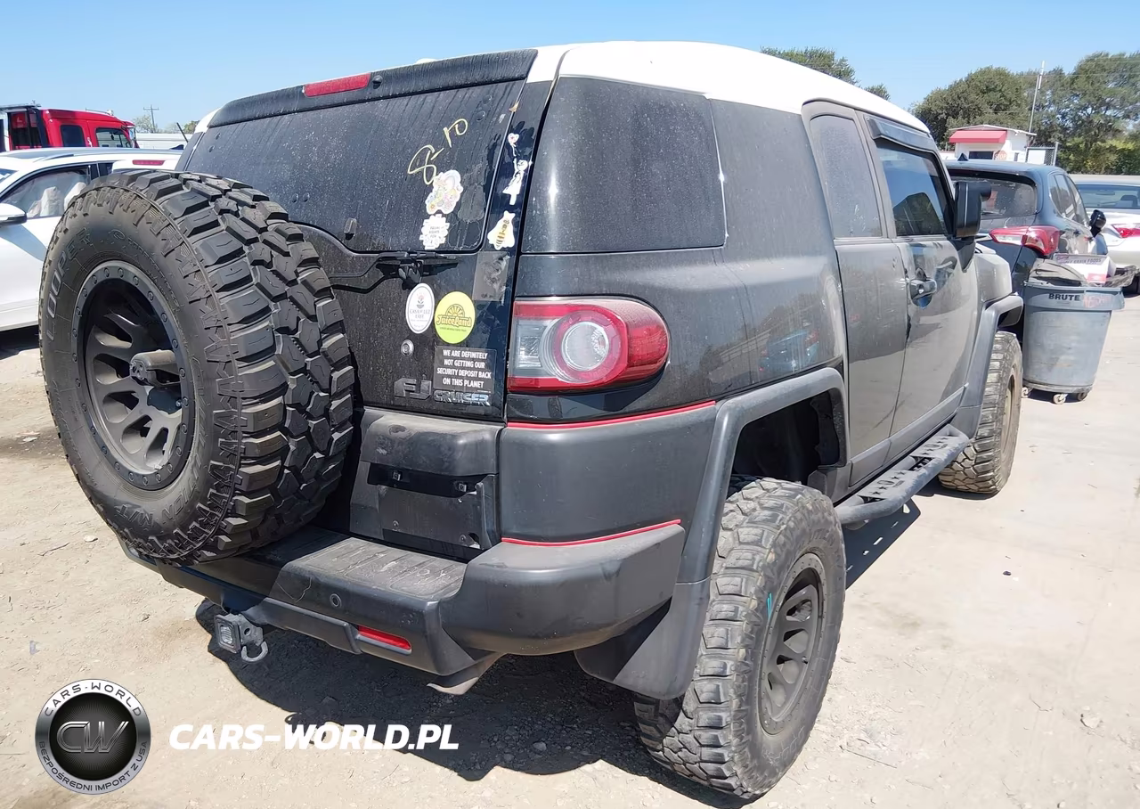 2014 Toyota Fj Cruiser VIN:JTEBU4BF9EK180544 - 4