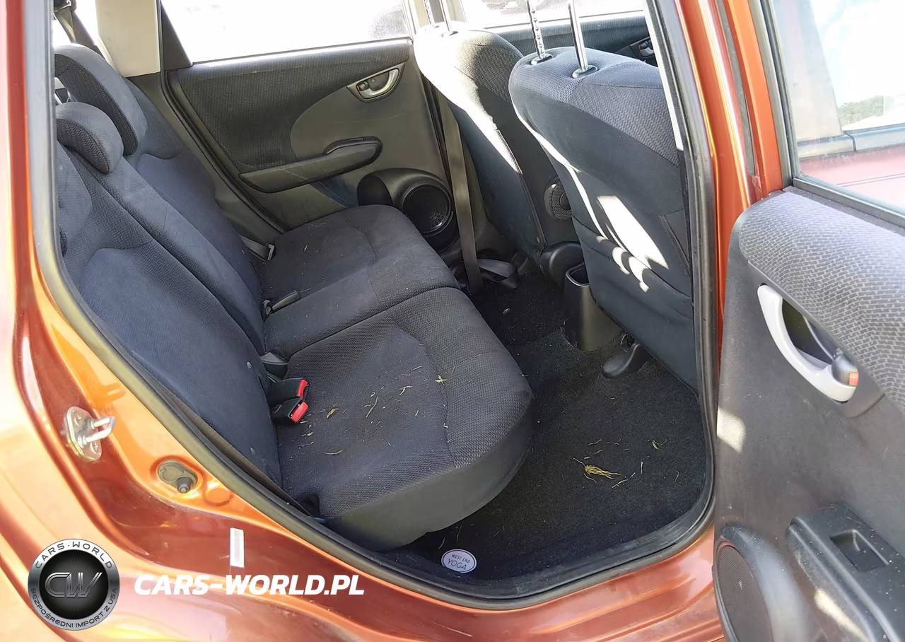 2012 Honda Fit Sport VIN:JHMGE8H57CC012744 - 8