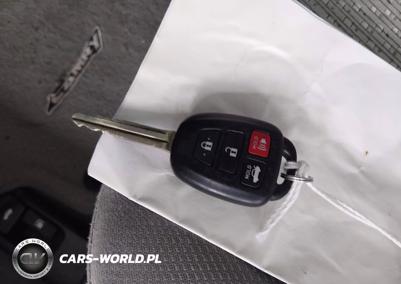 2014 Toyota Camry Xle VIN:4T4BF1FK5ER340350 - 11
