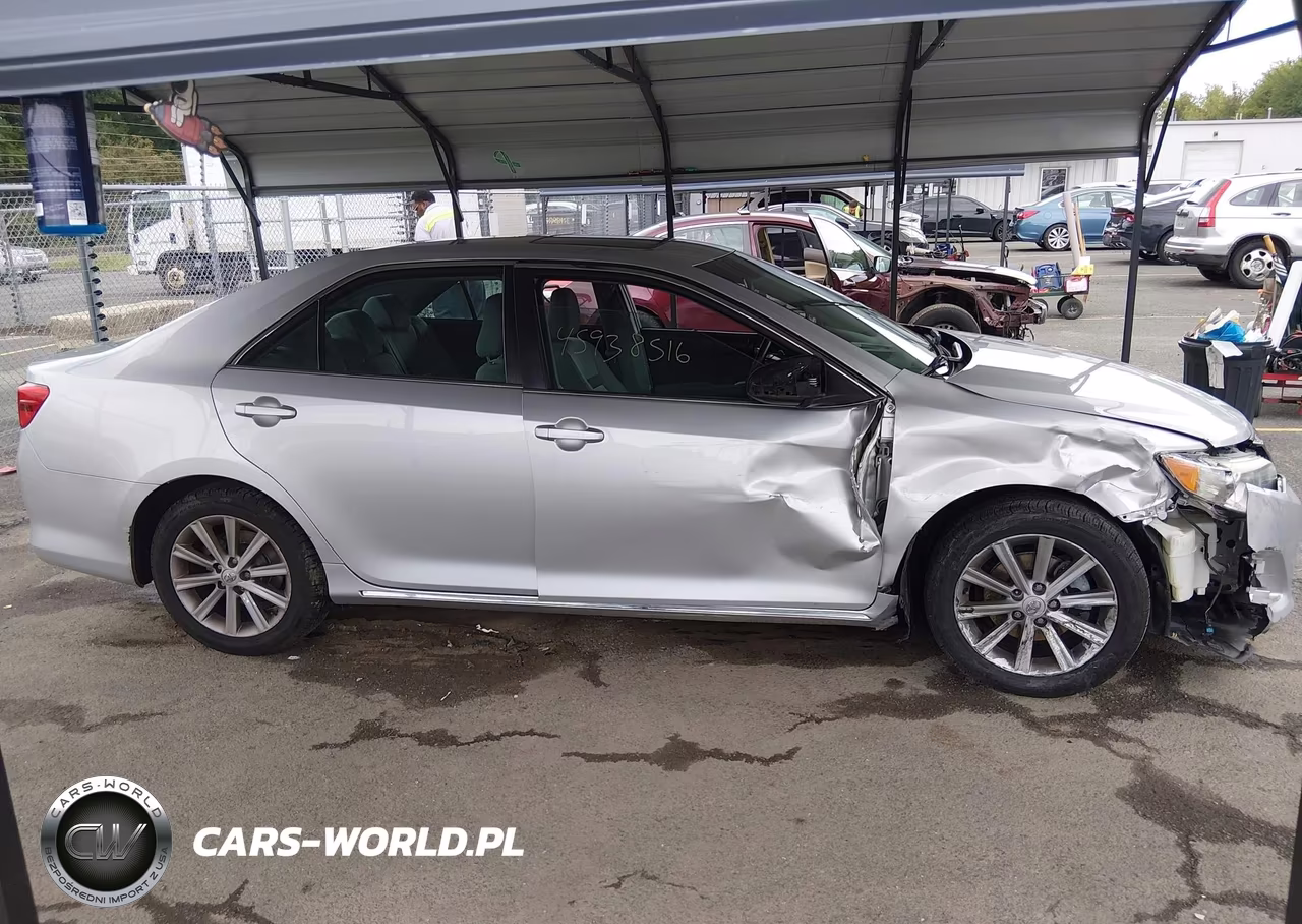 2014 Toyota Camry Xle VIN:4T4BF1FK5ER340350 - 14