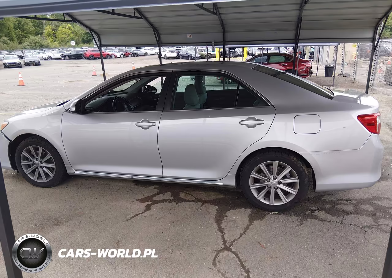 2014 Toyota Camry Xle VIN:4T4BF1FK5ER340350 - 15