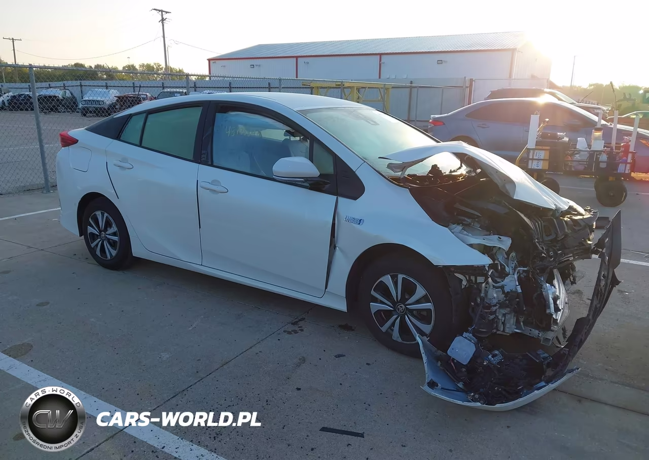 2017 Toyota Prius Prime Advanced VIN:JTDKARFPXH3048100 - 1