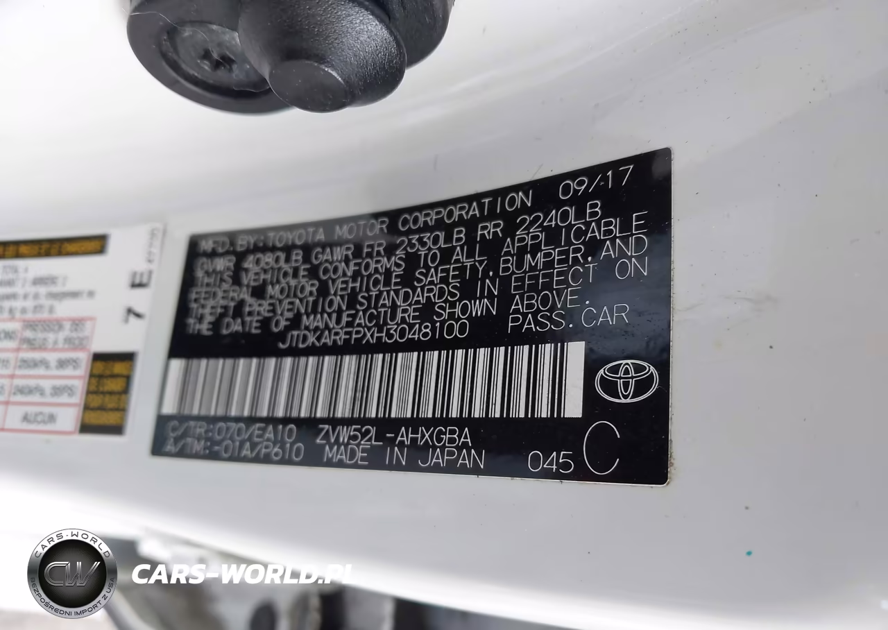 2017 Toyota Prius Prime Advanced VIN:JTDKARFPXH3048100 - 9