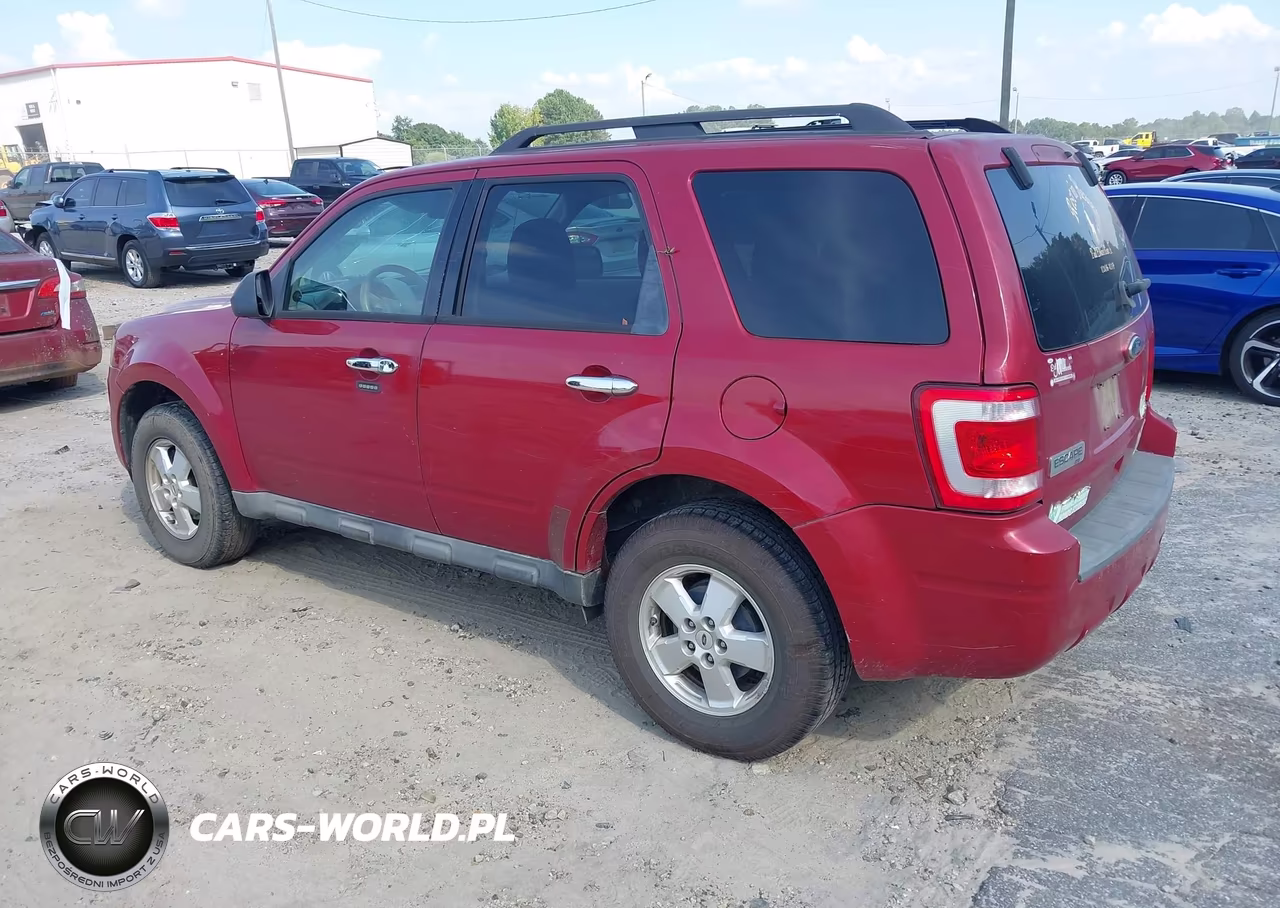 2010 Ford Escape Xlt VIN:1FMCU0D75AKB28762 - 3