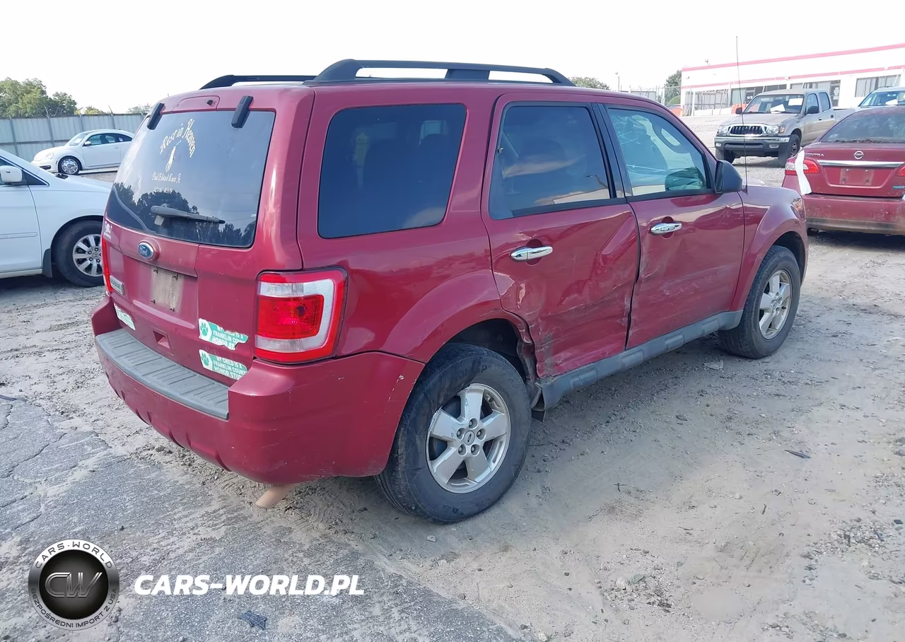 2010 Ford Escape Xlt VIN:1FMCU0D75AKB28762 - 4