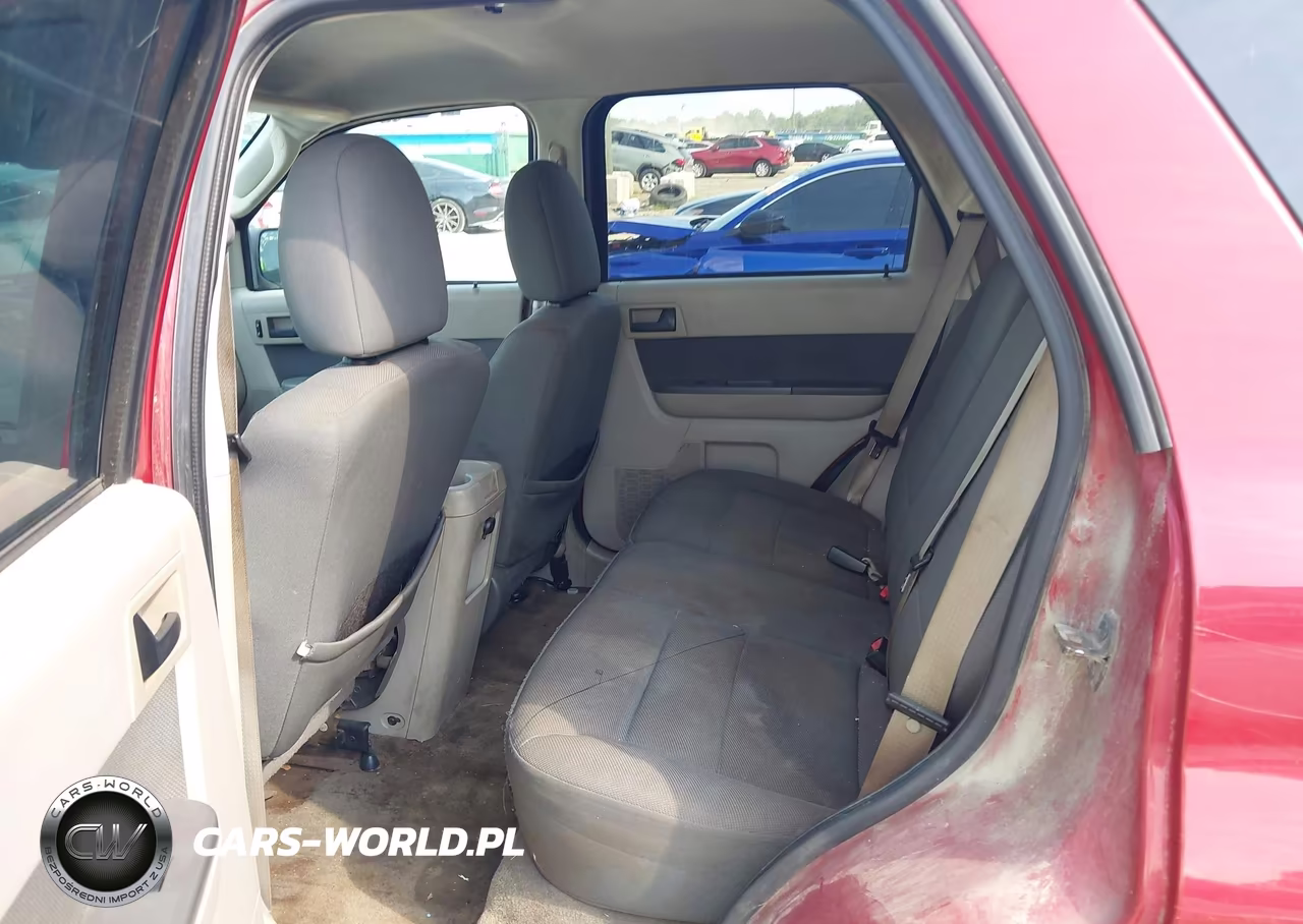 2010 Ford Escape Xlt VIN:1FMCU0D75AKB28762 - 8