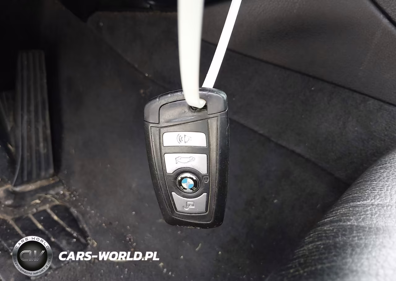 2012 BMW 535I VIN:WBAFR7C59CC808220 - 11