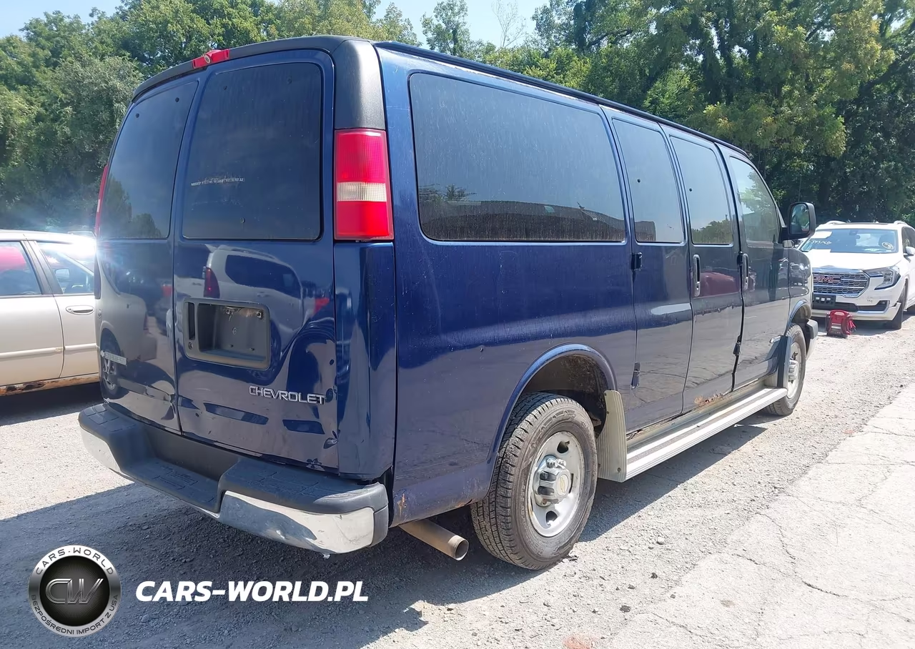 2003 Chevrolet Express Passenger VIN:1GAGG25U631182909 - 4