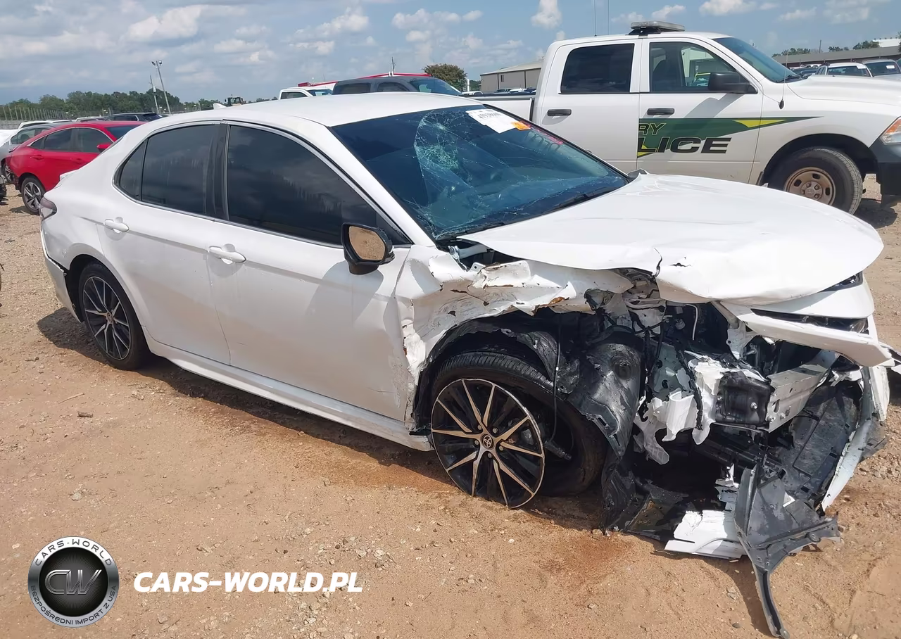 2024 Toyota Camry Se – zdjęcie 1 z 16