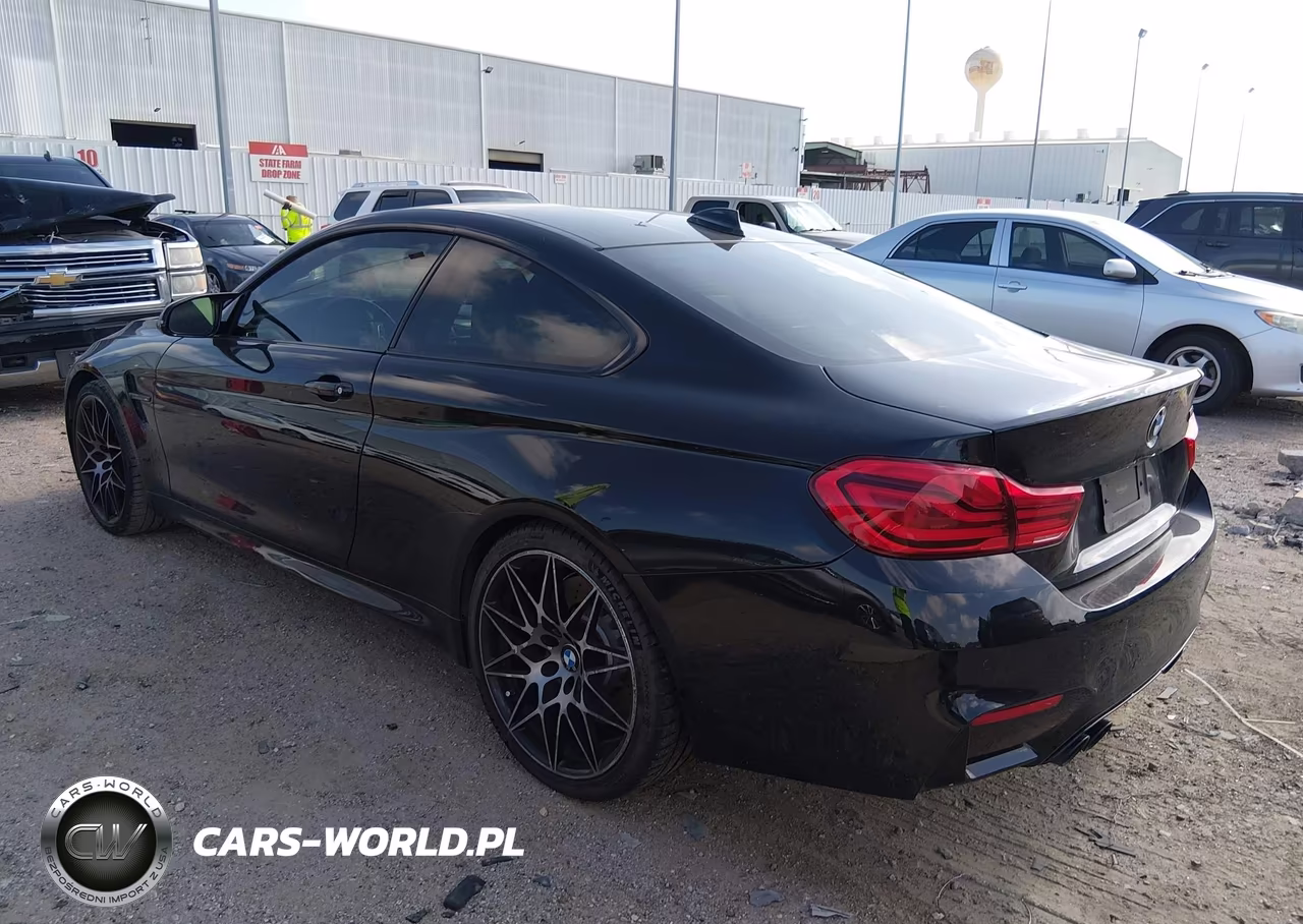 2018 BMW M4 VIN:WBS4Y9C54JAA85325 - 3