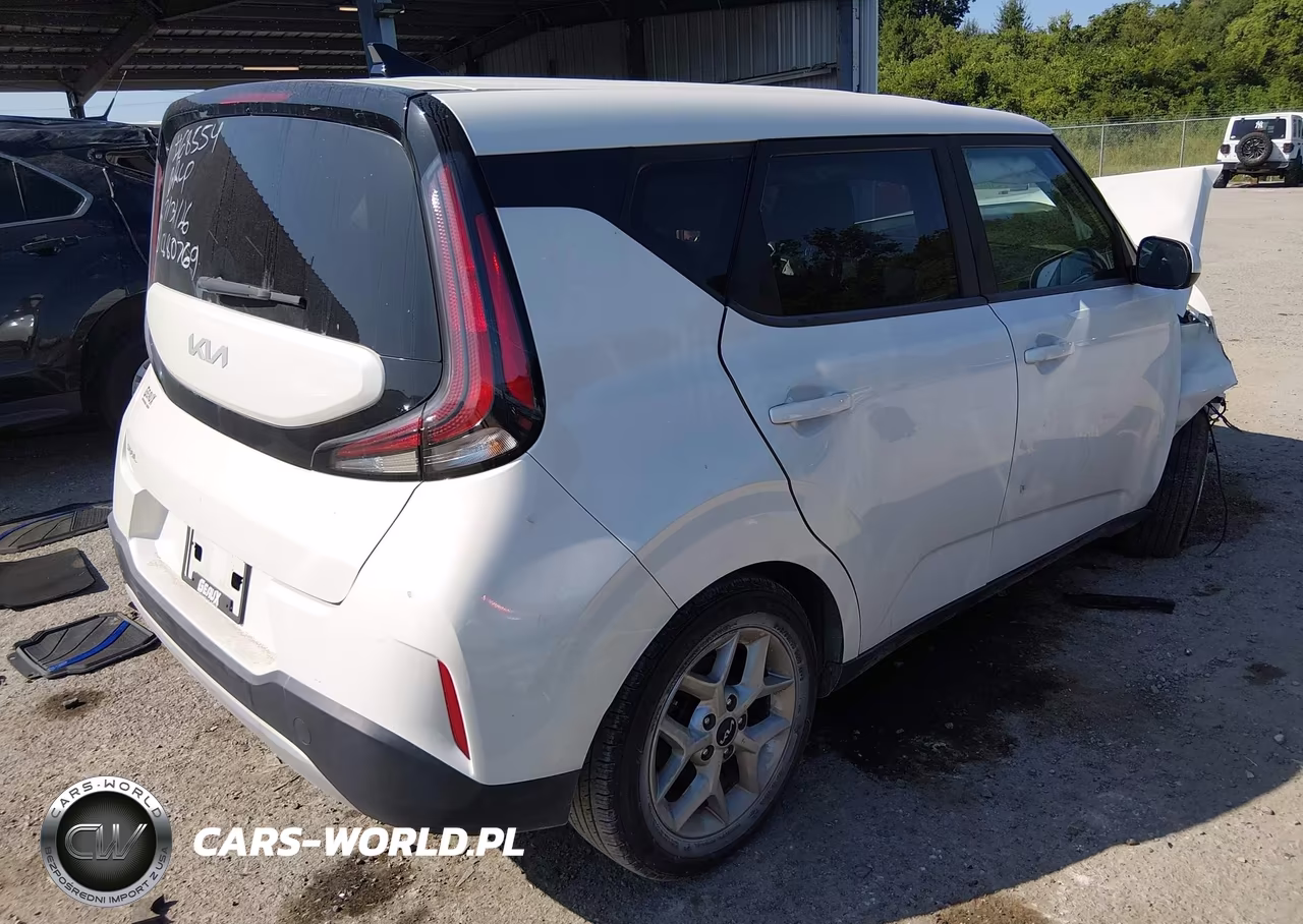 2023 Kia Soul Lx VIN:KNDJ23AU8P7880769 - 4