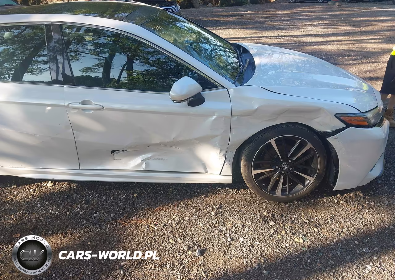 2018 Toyota Camry Xse VIN:4T1B61HK7JU018035 - 6
