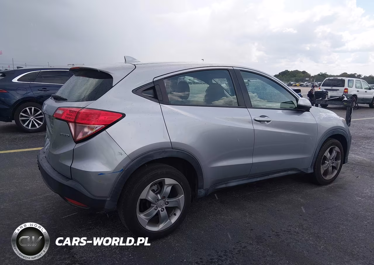 2017 Honda Hr-V Lx VIN:3CZRU6H30HG701992 - 4
