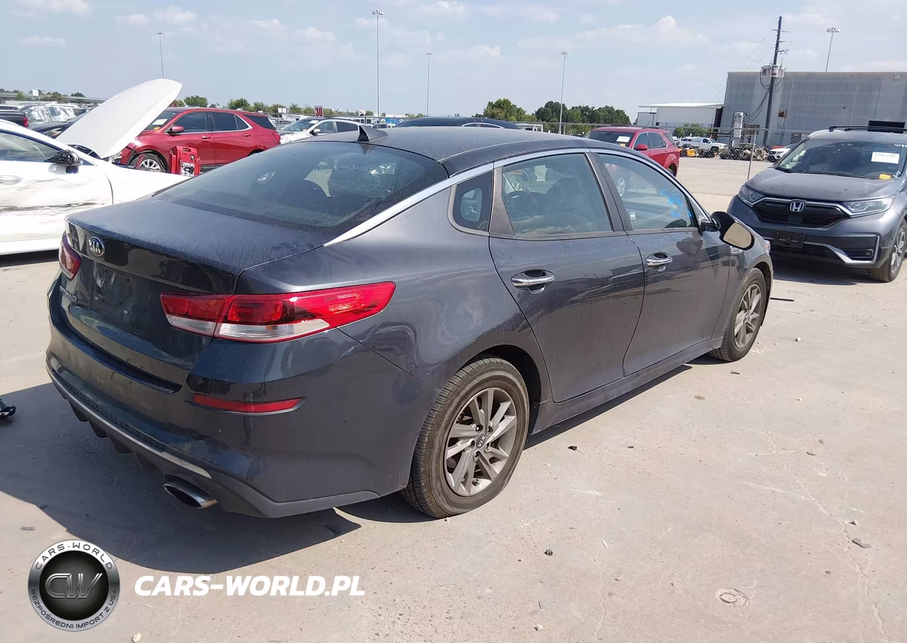 2019 Kia Optima Lx VIN:5XXGT4L33KG320207 - 4