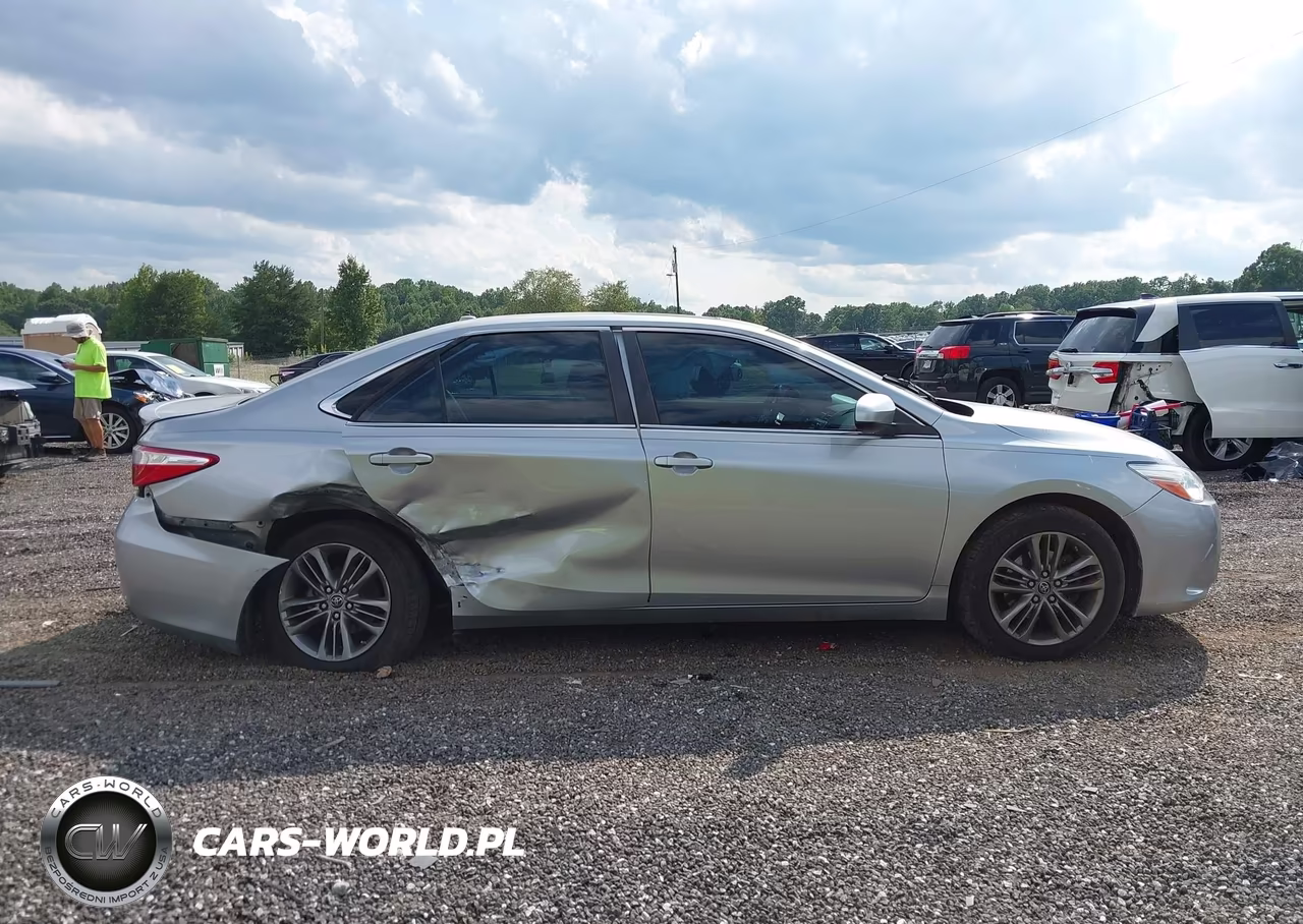 2016 Toyota Camry Se VIN:4T1BF1FK3GU547994 - 13