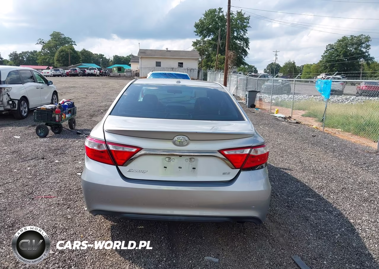 2016 Toyota Camry Se VIN:4T1BF1FK3GU547994 - 16