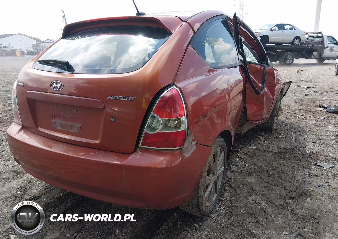 2009 Hyundai Accent Se VIN:KMHCN36CX9U113361 - 4