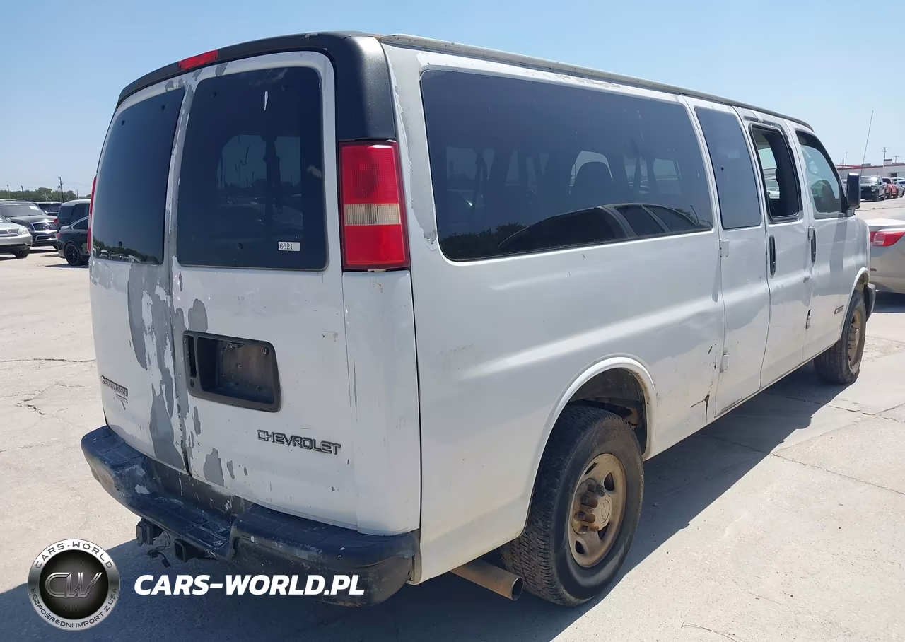2005 Chevrolet Express Passenger VIN:1GAHG39U051266621 - 4
