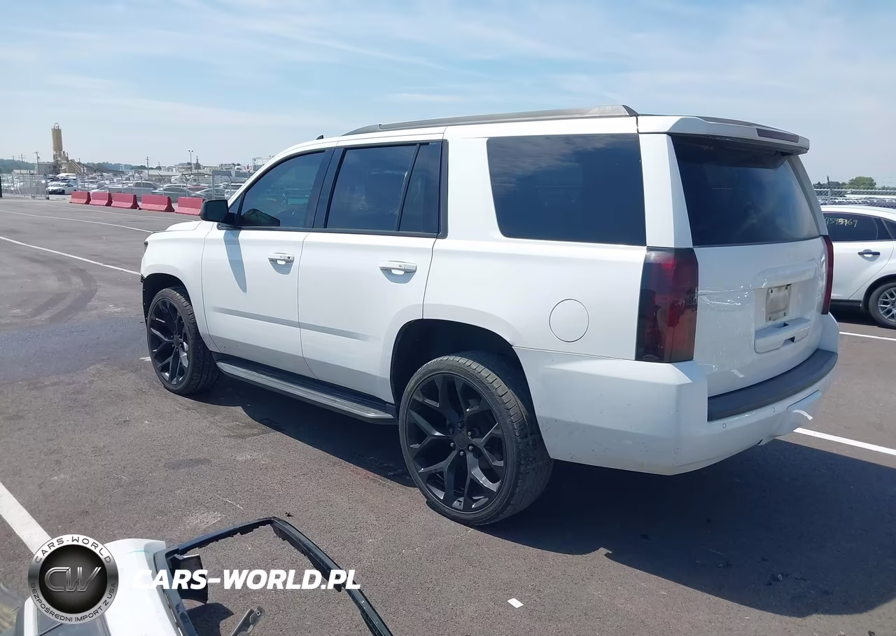 2018 Chevrolet Tahoe Lt VIN:1GNSKBKC8JR331628 - 3