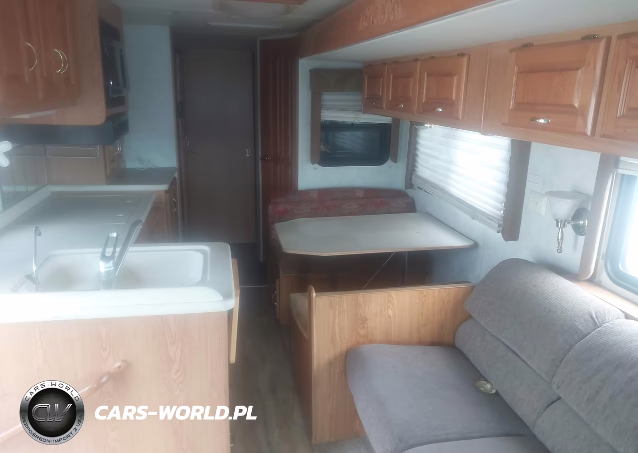 2002 Workhorse Custom Chassis Motorhome Chassis W22 VIN:5B4MP67G023354773 - 8