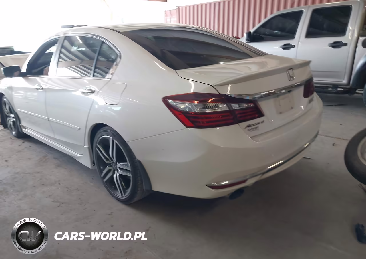 2017 Honda Accord Sport Se VIN:1HGCR2F15HA221860 - 3