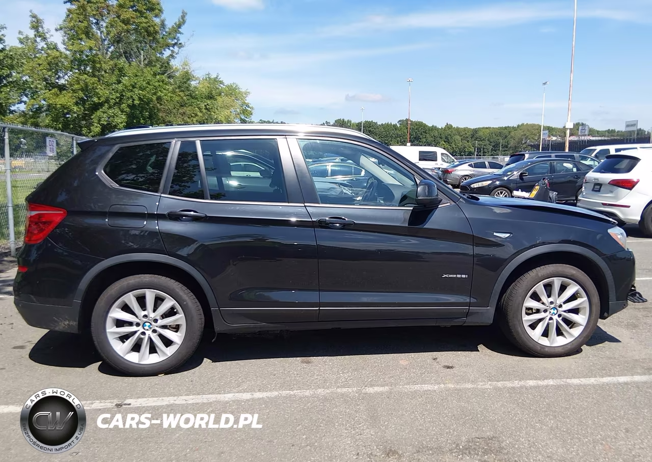 2017 BMW X3 xDrive28I VIN:5UXWX9C50H0D98325 - 13
