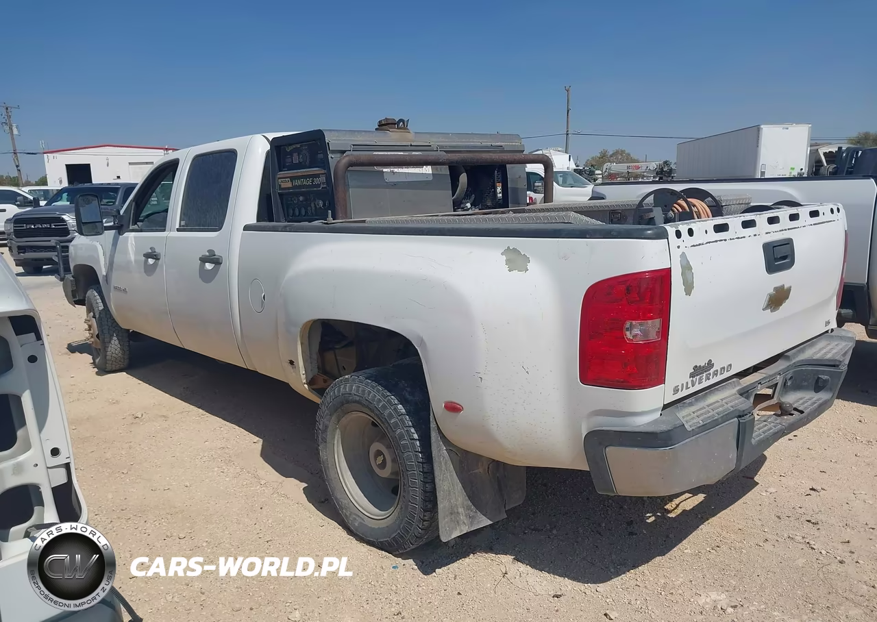 2011 Chevrolet Silverado 3500Hd Work Truck VIN:1GC4CZCG3BF247907 - 13