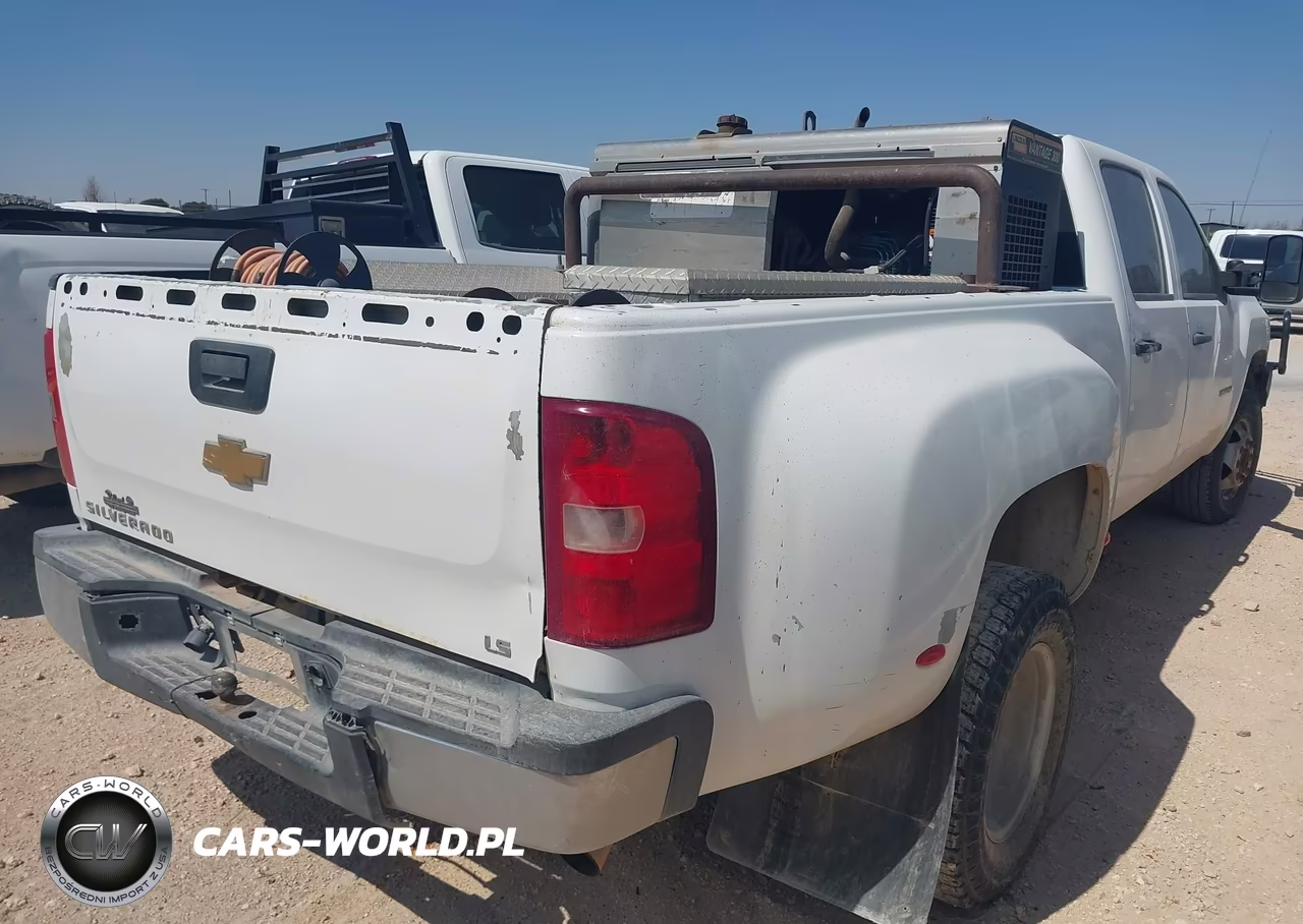 2011 Chevrolet Silverado 3500Hd Work Truck VIN:1GC4CZCG3BF247907 - 4