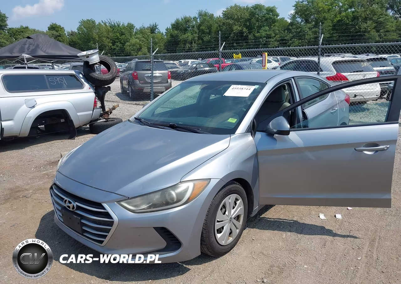 2017 Hyundai Elantra Se VIN:5NPD74LF4HH104350 - 17
