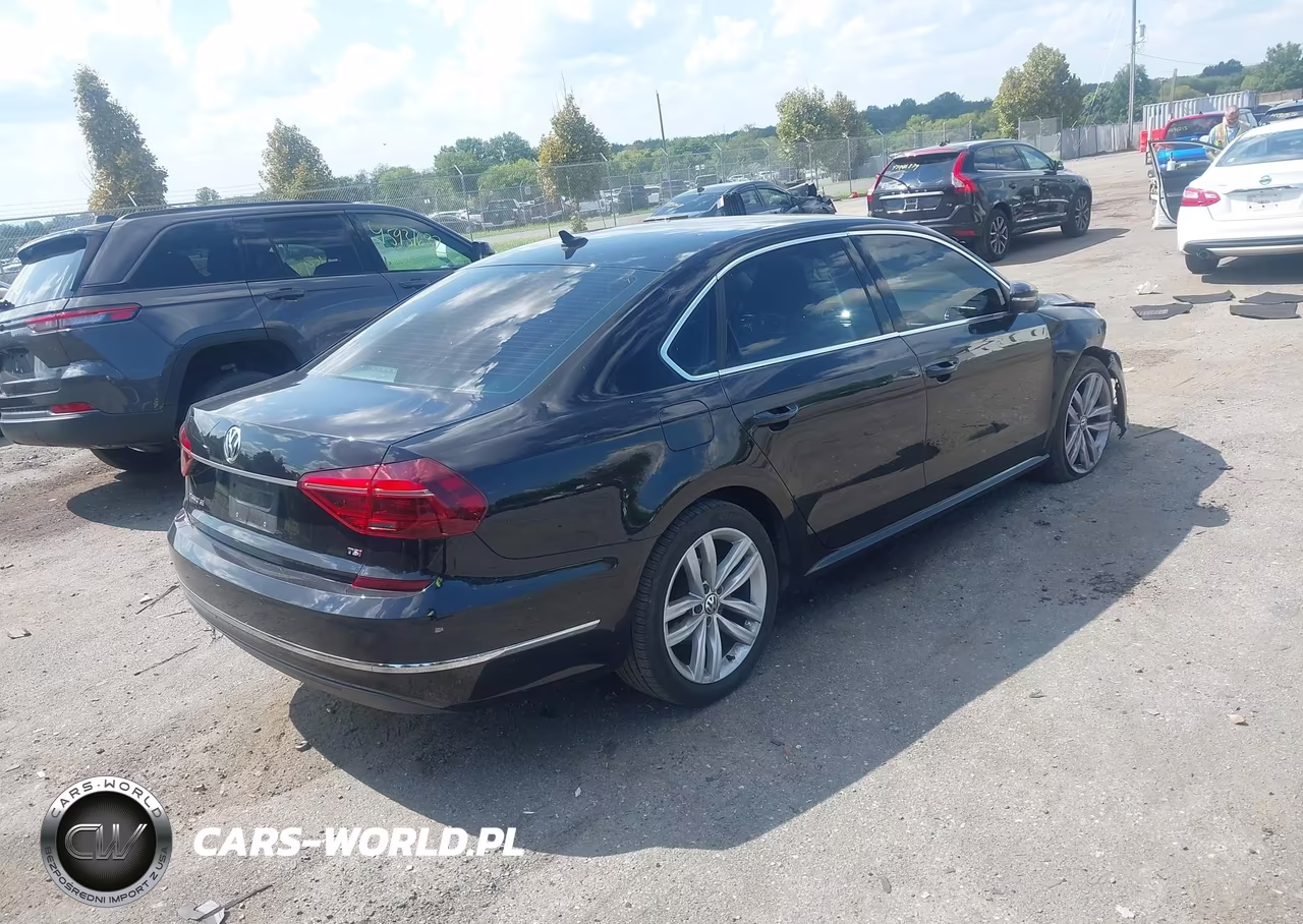 2018 Volkswagen Passat 2.0T Se VIN:1VWBA7A3XJC001919 - 4