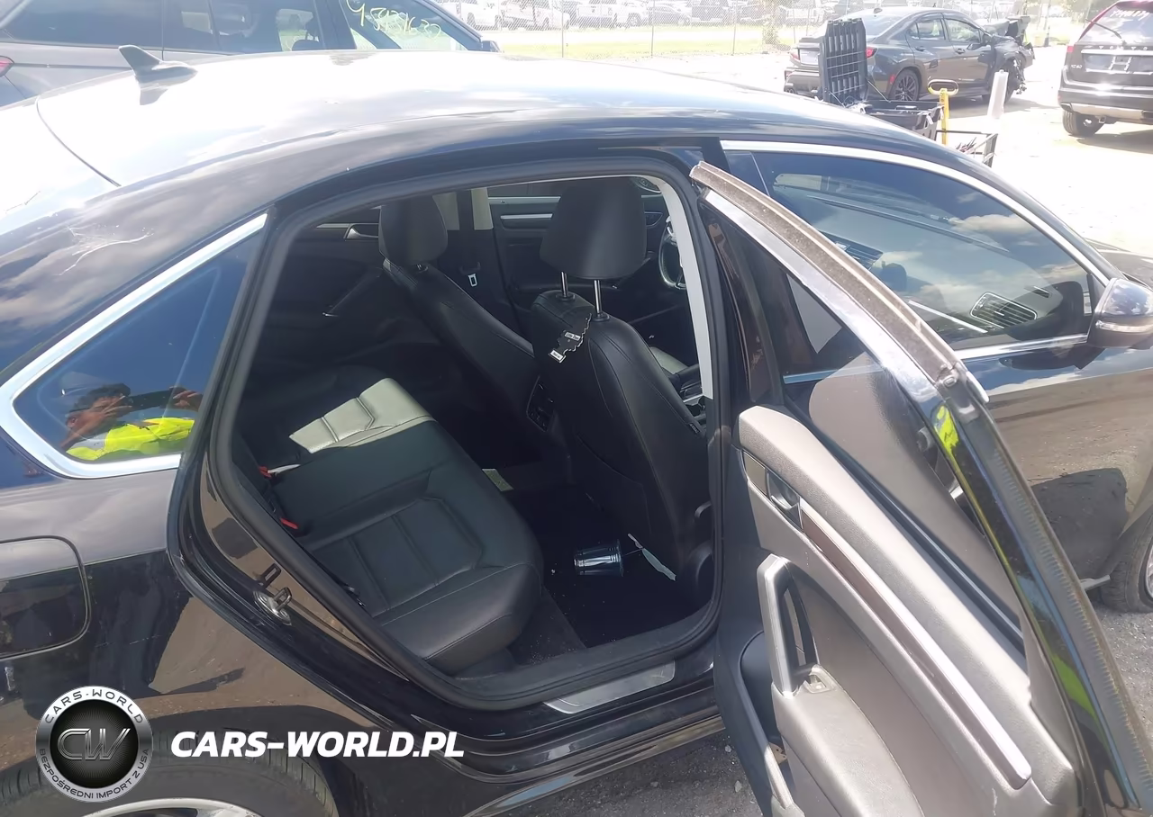 2018 Volkswagen Passat 2.0T Se VIN:1VWBA7A3XJC001919 - 8
